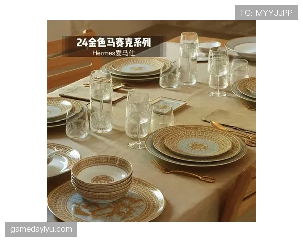 刷到惠若琪家厨房那张图，餐具像奢侈品，我这顿饭都吃不下了